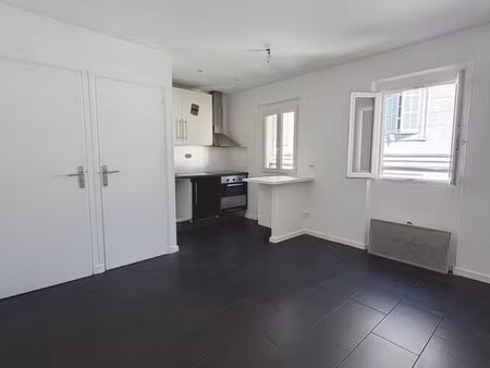 studio 1 pièce 18 m²