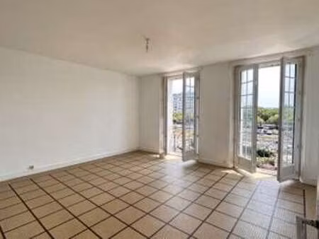 location appartement 2 pièces à nantes (44000) : à louer 2 pièces / 57m² nantes