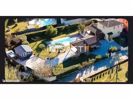 villa a louer a la roquette sur siagne
