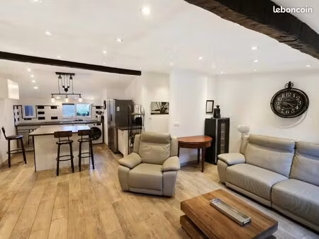 appartement 4 pièces de 74 m2  avec jardin privatif