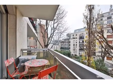 studio 1 pièce 27 m²