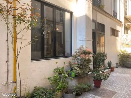 a vendre m°pyrénées rue de belleville-studio/atelier
