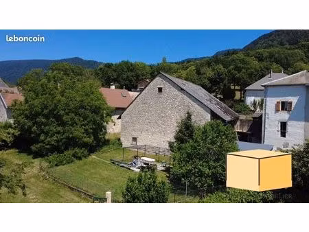 propriété 5 pièces 144 m²