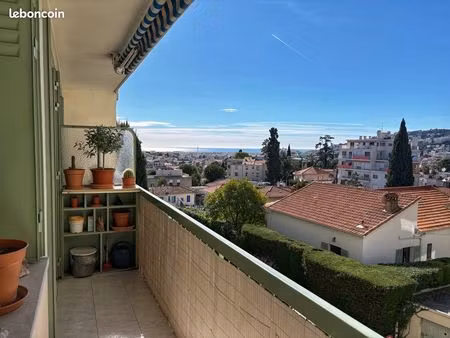 nice nord - appartement 3 pièces - 71 m² – traversant – vue dégagée collines et aperçu mer