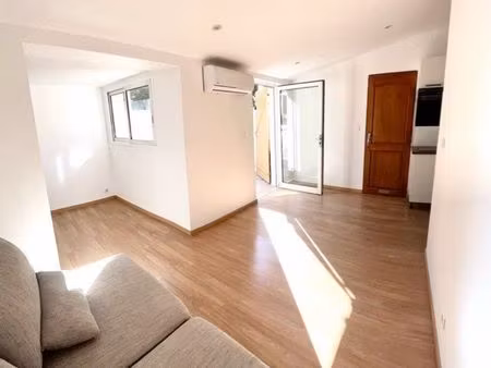 appartement type maisonnette au calme avec terrasse