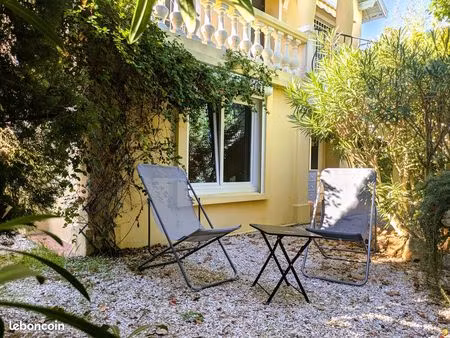 t2 meublé 70m2 avec jardinet  proche campus et plages