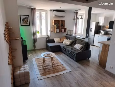 vert coteau — appartement meublé 35m2 (70 au sol) — bail étudiant 9 mois