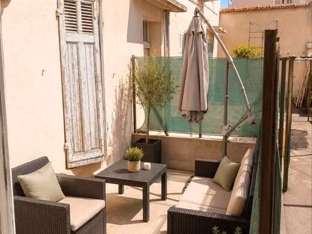 f2 toulon est 42 m2 terrasse 8 m2 cabanon