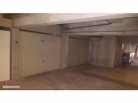 location garage de 17 m²