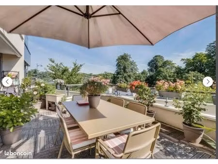 2 pièces · 52 m² + terrasse 25 m² · paris 75012 · porte de charenton 640 000