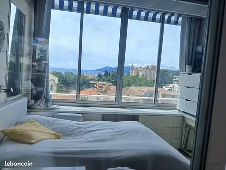 appartement toit-terrasse 2/3 pièces – 55 m² – terrasse 17 m² – vue mer – centre de cannes