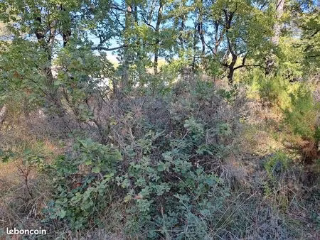 terrain 980 m² greasque