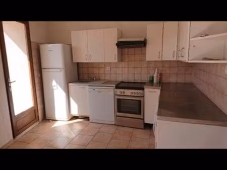 appartement t3 avec balcon  garage et mezzanine – trets