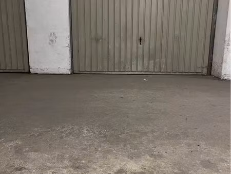 garage / box