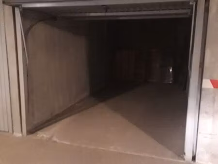 box garage