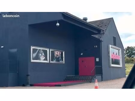 murs commerciaux et matériels discothèque exploitable 380 m² + terrain constructible -