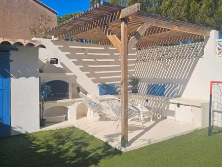 maison 100m2 avec jardin  terrasse et parking