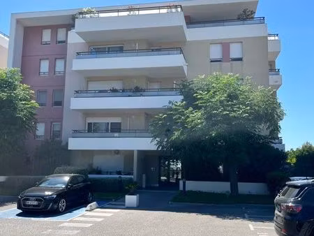 appartement t3 montolivet 65m2