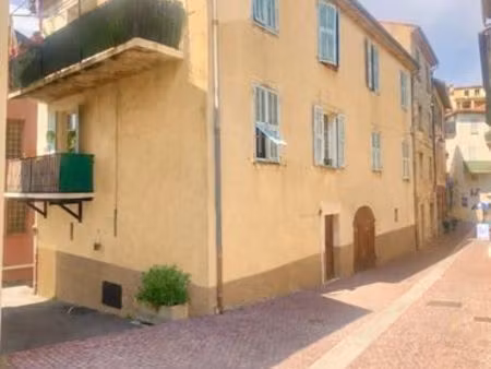 immeuble de rapport – 4 appartements + caves – tourrette-levens