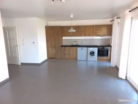 agréable t3 meublé à louer - st genis