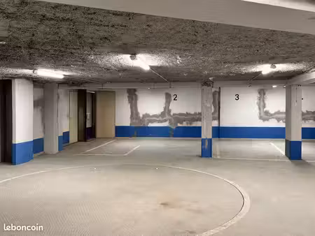 entrepôt 371 m² paris 08
