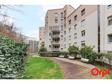 appartement 4 pièces 74 m²