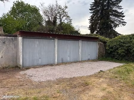 3 garages proche du centre ville