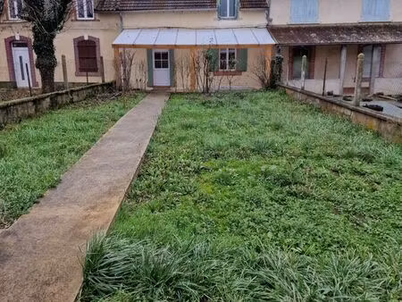 a vendre noyant d'allier