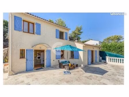 villa 6 pièces 93 m²