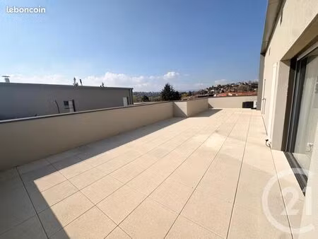appartement 3 pièces 64 m²
