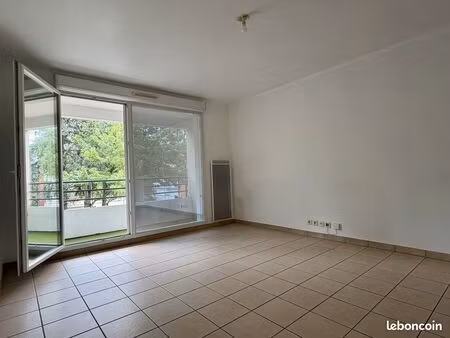 brétigny-sur-orge - appartement t3 - centre-ville - 500 m rer (10 minutes à pied)