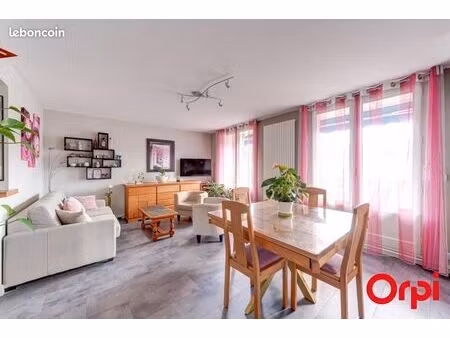 appartement 4 pièces 83 m²