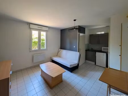 studio meublé
