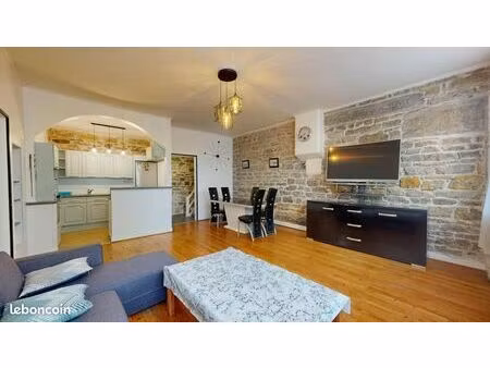 duplex 6 pièces 122 m²