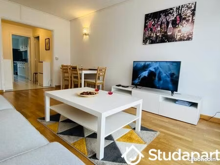 chambre 1 pièce 12 m²