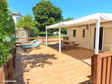 mobil home plus terrain avec piscine dans parc residentiel de loisir privé