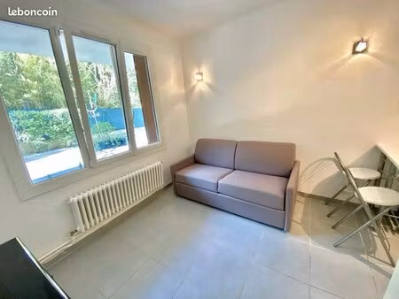 studio meublé refait neuf à saint cloud