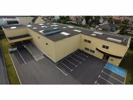 local d’activité / entrepôt 1 286 m² – terrain clos 2 682 m² – idéal investisseur / logist