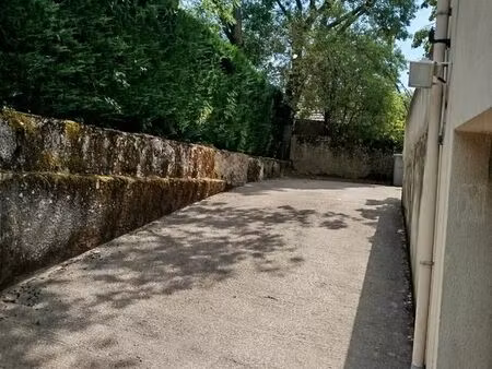 lot de deux places de parking