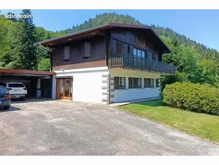 chalet 8 pièces 130 m²