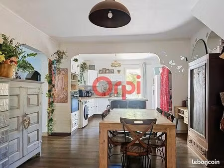 maison 7 pièces 157 m²