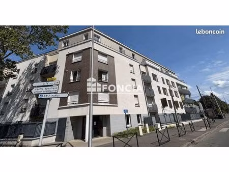 athis mons - f2 de 37m2 avec balcon proche centre ville