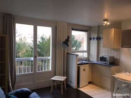 loue studio meublé boulogne billancourt 899 euros cc