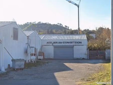 local commercial 220m2 1600ht/hc