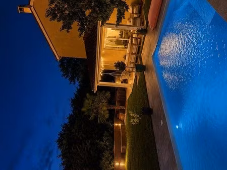 maison familiale avec piscine – aucun travaux à prévoir