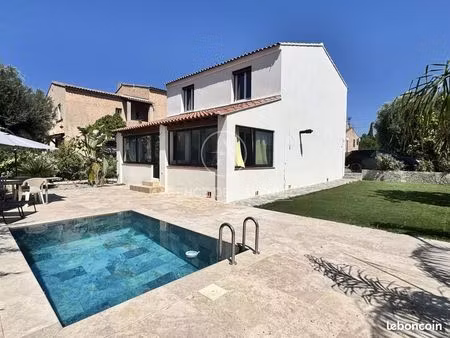 villa 4 pièces 90 m²