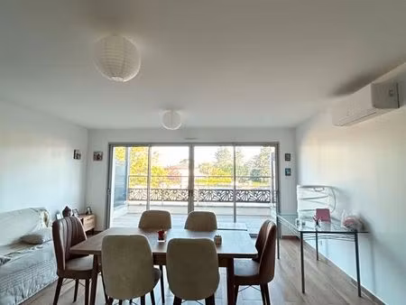 appartement récent (dpe a) avec terrasse  garage et parking – annonay secteur vissenty