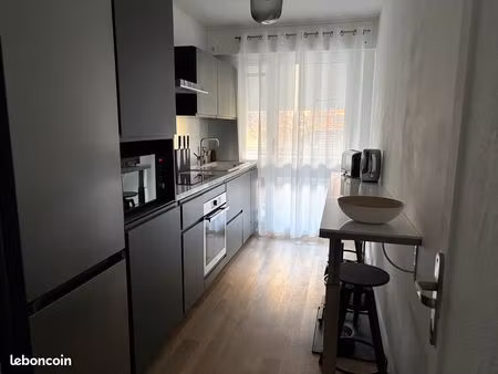 appartement - 4 pièces - 81m²
