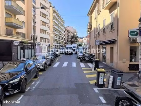 local commercial 80 m²