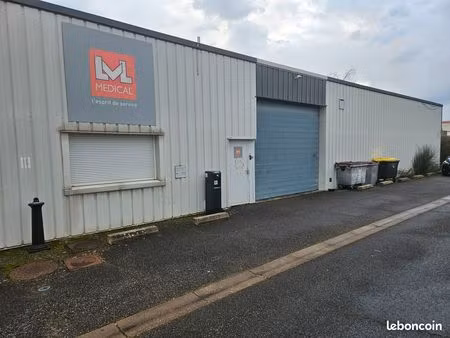 local 250m2 saint germain